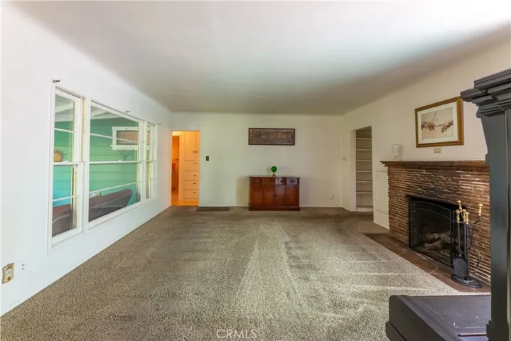 Living room with fireplace