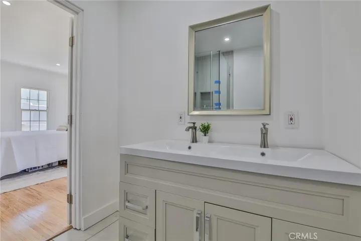 1720 W 60th Place, Los Angeles, California 90047