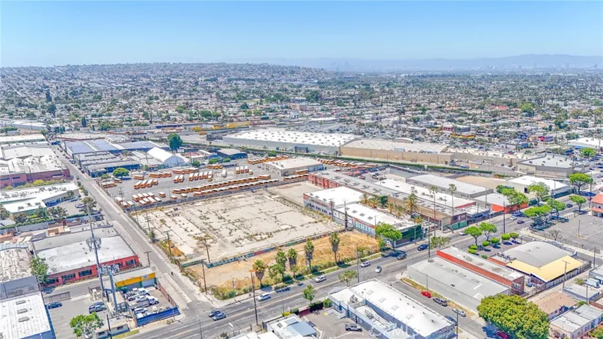 1720 W 60th Place, Los Angeles, California 90047