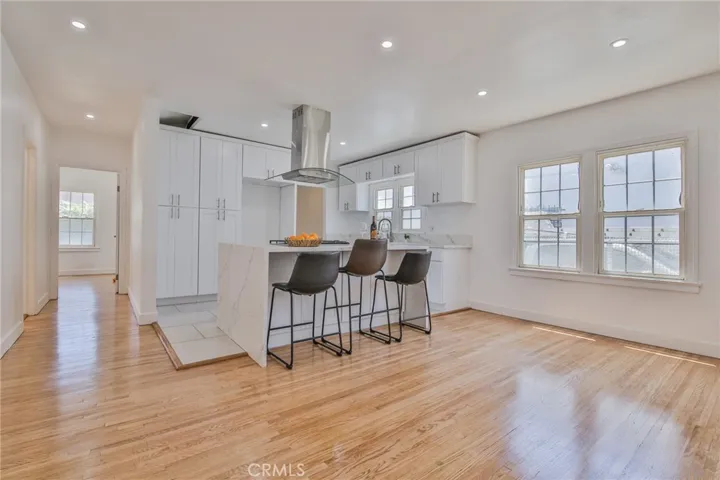 1720 W 60th Place, Los Angeles, California 90047