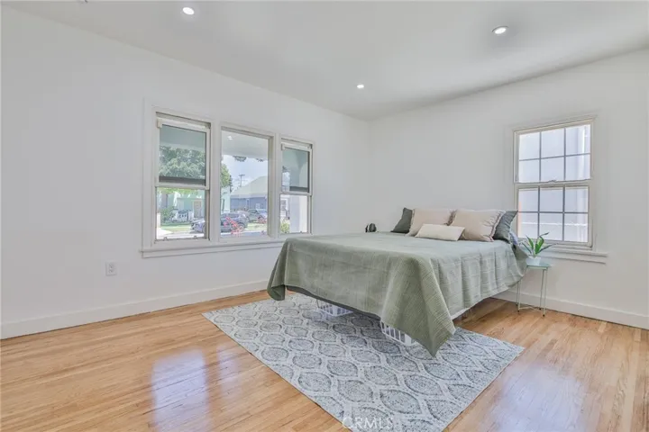 1720 W 60th Place, Los Angeles, California 90047