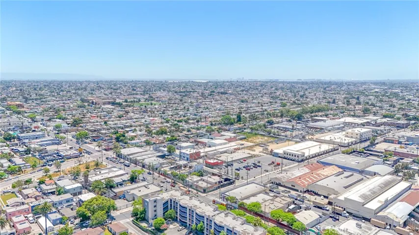 1720 W 60th Place, Los Angeles, California 90047