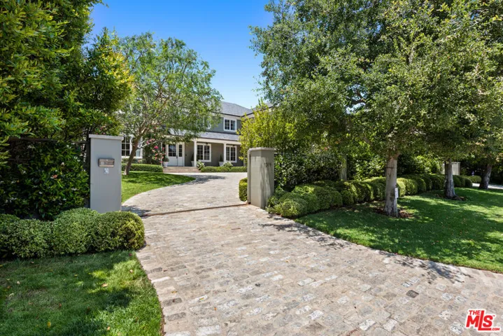 1319 Amalfi Drive, Pacific Palisades, California 90272