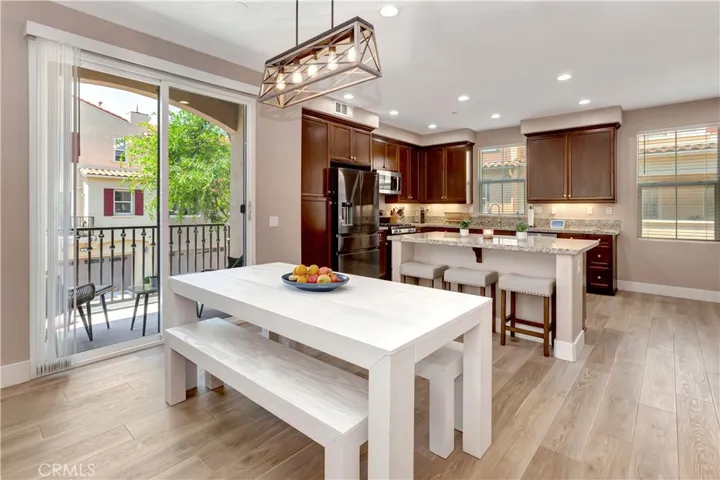 Showing Dinning area