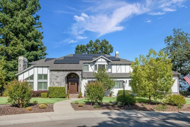 12906 Chiquita Court, Saratoga, California 95070