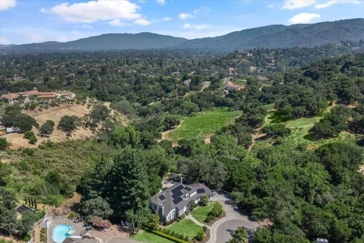 12906 Chiquita Court, Saratoga, California 95070