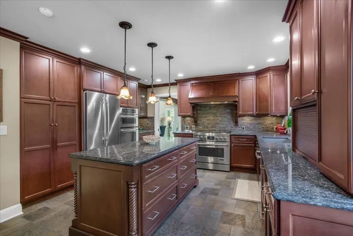 12906 Chiquita Court, Saratoga, California 95070