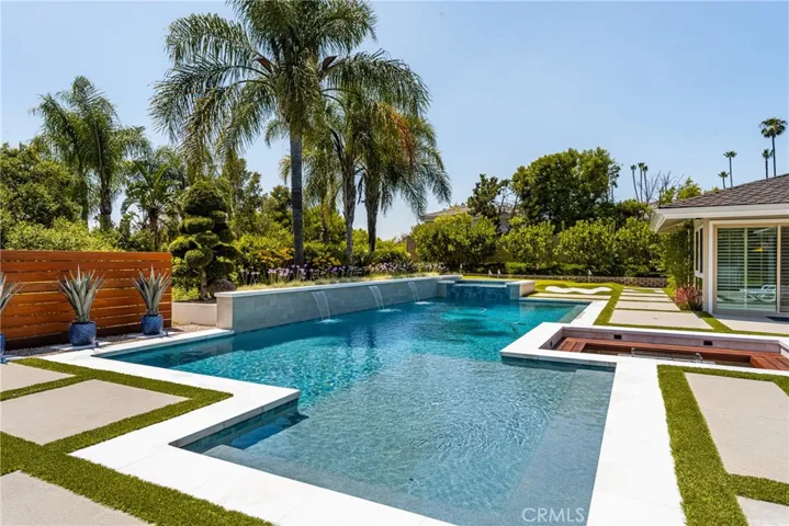 1852 Las Brisas Drive, North Tustin, California 92705