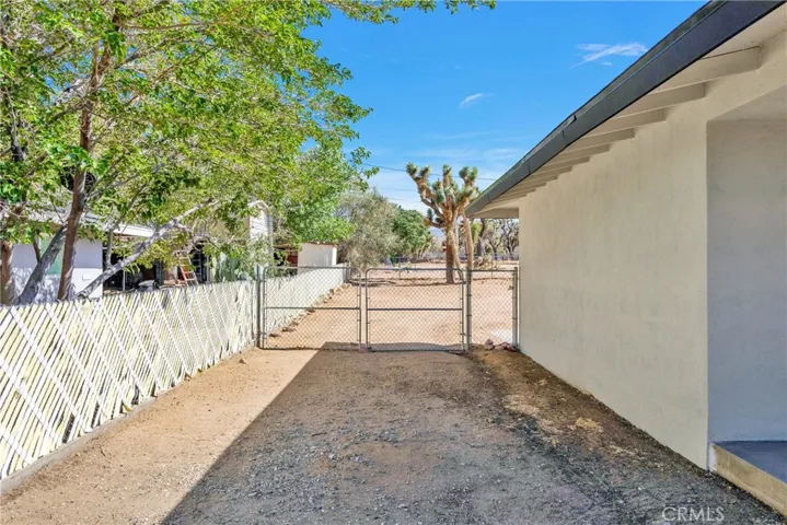 57019 Onaga Trail, Yucca Valley, California 92284