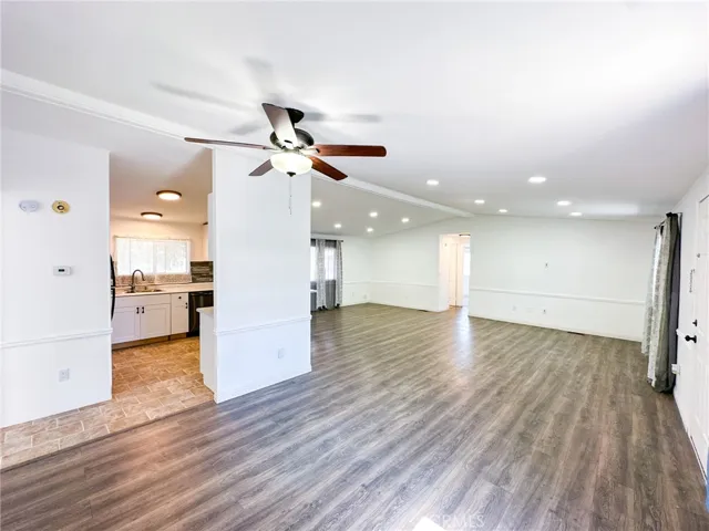 2545 E Avenue I 103, Lancaster, California 93535