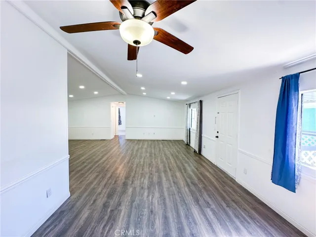 2545 E Avenue I 103, Lancaster, California 93535