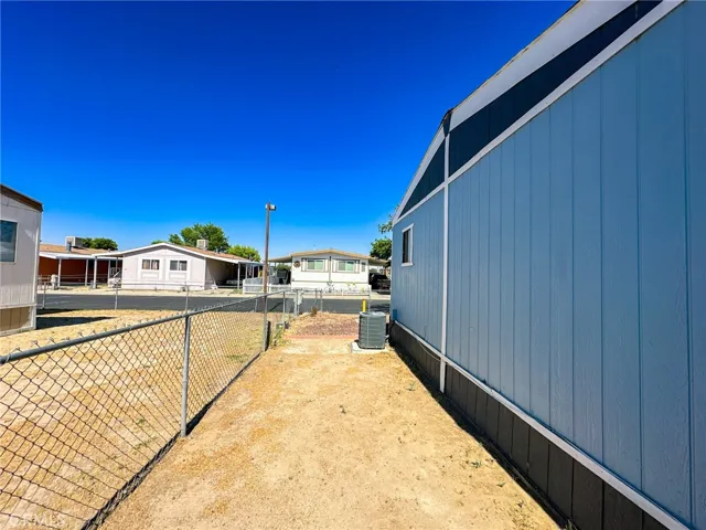 2545 E Avenue I 103, Lancaster, California 93535