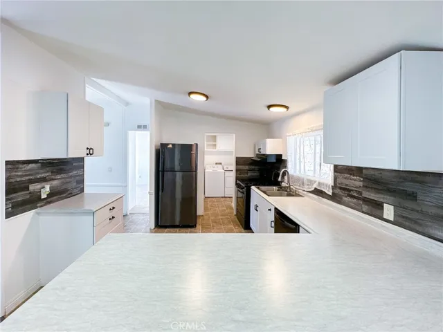 2545 E Avenue I 103, Lancaster, California 93535
