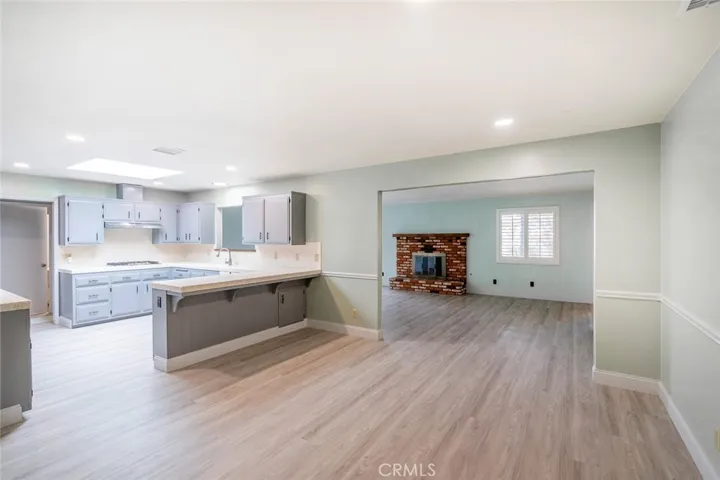 KITCHEN AND DINING