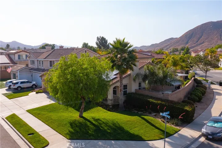 32034 Cottage Glen Drive, Lake Elsinore, California 92532