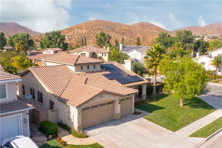 32034 Cottage Glen Drive, Lake Elsinore, California 92532