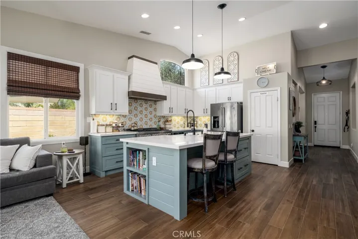 32034 Cottage Glen Drive, Lake Elsinore, California 92532