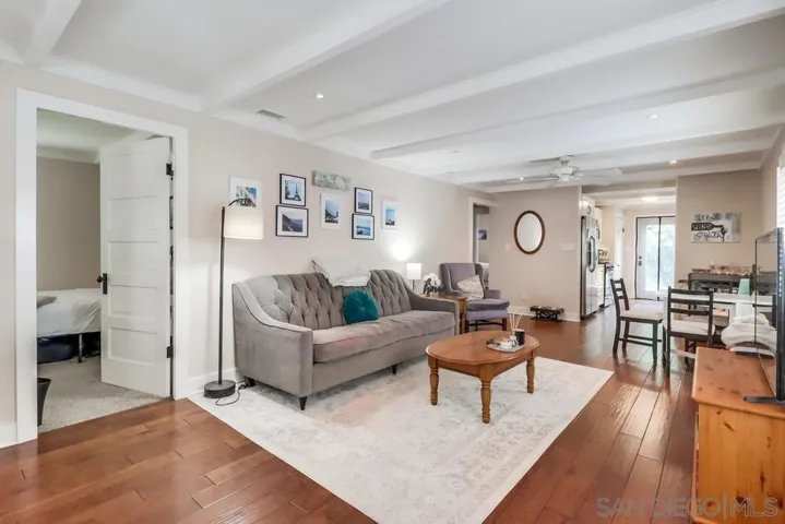 3060 Walton Place, San Diego, California 92116