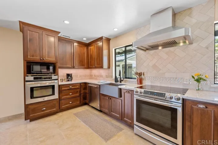 1057 Riverview Drive, Fallbrook, California 92028