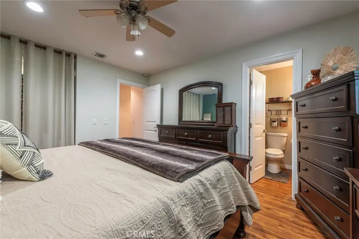 970 Airedale, San Dimas, California 91773