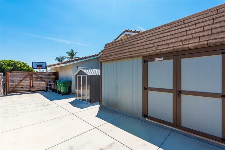 970 Airedale, San Dimas, California 91773