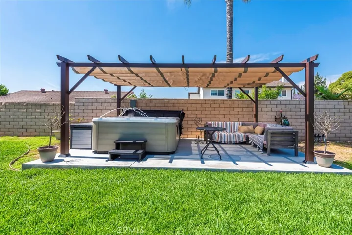 970 Airedale, San Dimas, California 91773