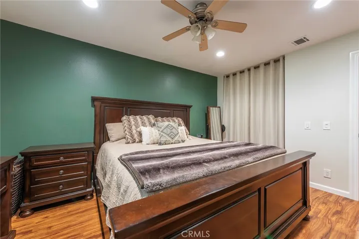 970 Airedale, San Dimas, California 91773