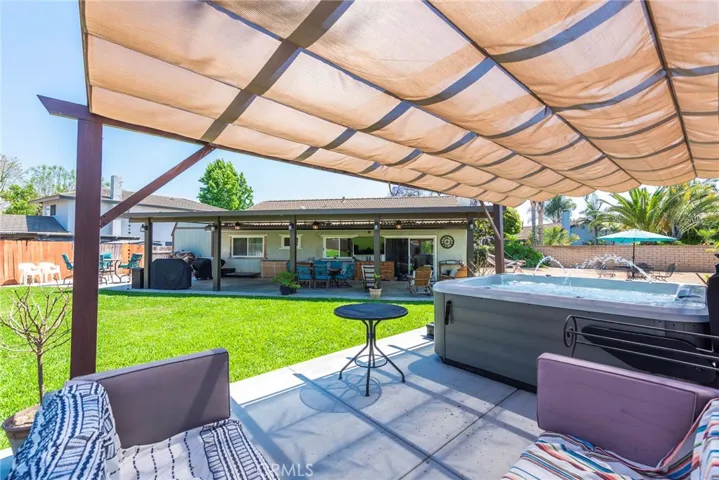 970 Airedale, San Dimas, California 91773