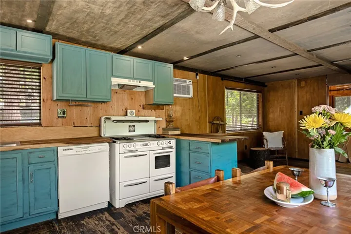 26068 Fire Hall, Twin Peaks, California 92391