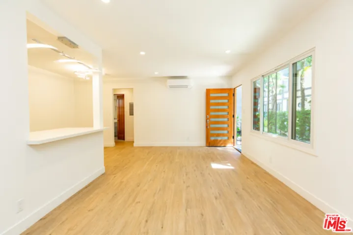 1328 19th Street A, Santa Monica, California 90404