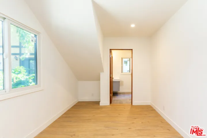 1328 19th Street A, Santa Monica, California 90404
