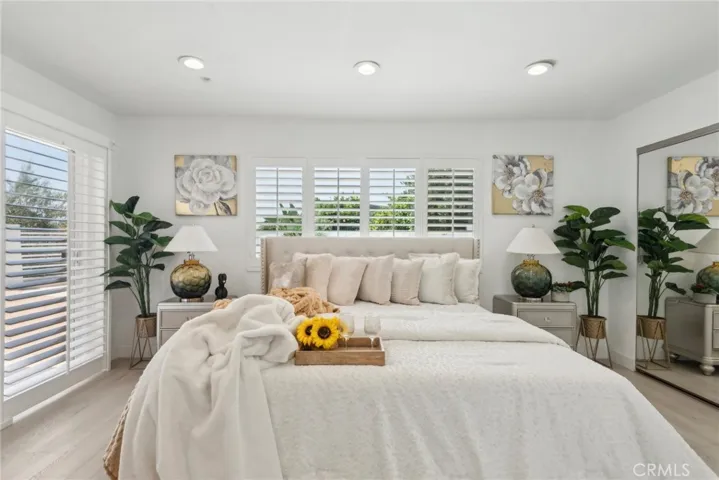 11451 Amigo Avenue, Porter Ranch, California 91326