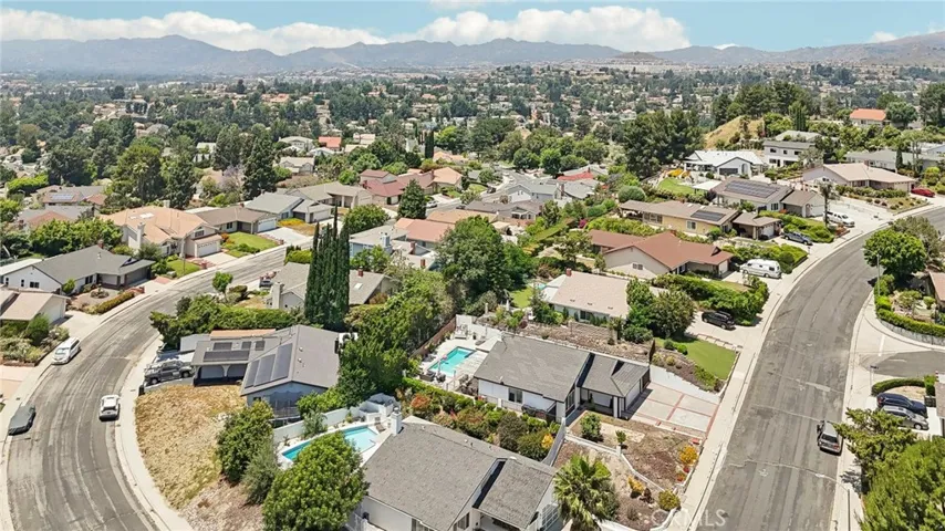 11451 Amigo Avenue, Porter Ranch, California 91326