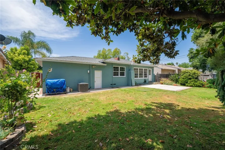 18201 Lull Street, Reseda, California 91335