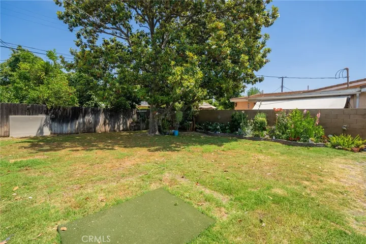 18201 Lull Street, Reseda, California 91335