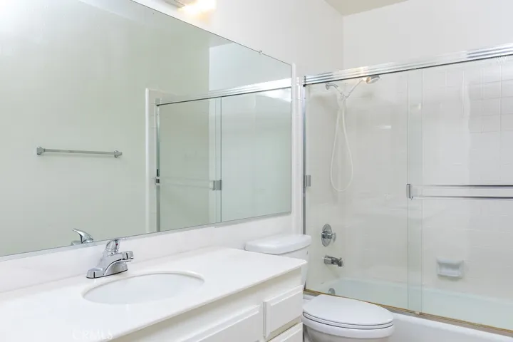 120 E Yale Loop 11, Irvine, California 92604