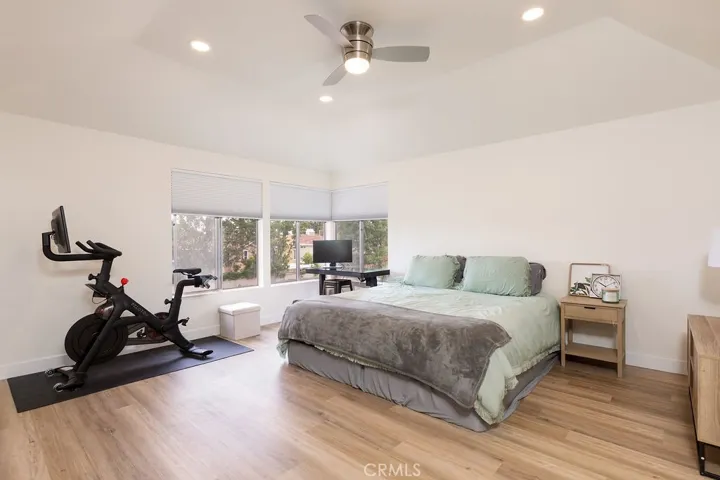 120 E Yale Loop 11, Irvine, California 92604