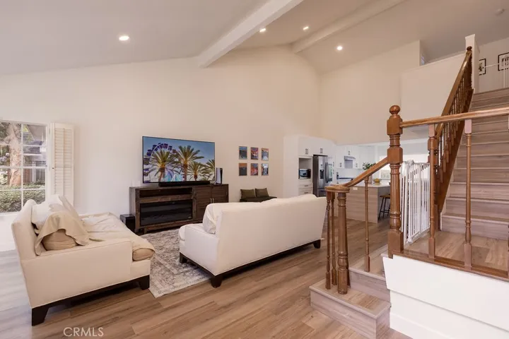 120 E Yale Loop 11, Irvine, California 92604