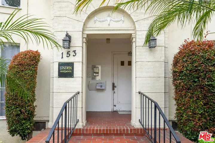 153 S Linden Drive, Beverly Hills, California 90212