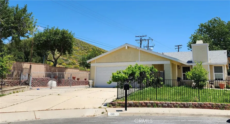 198 N Woodlake Street, Lake Elsinore, California 92530