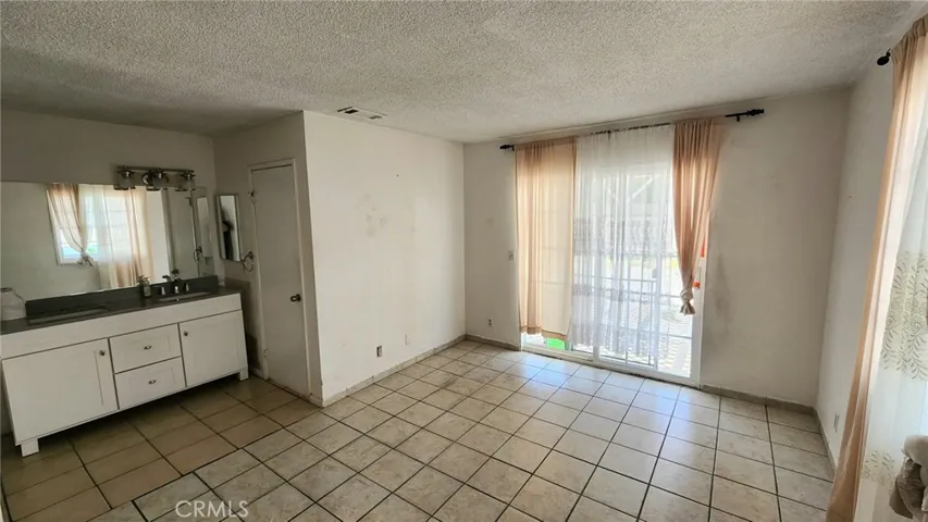 198 N Woodlake Street, Lake Elsinore, California 92530