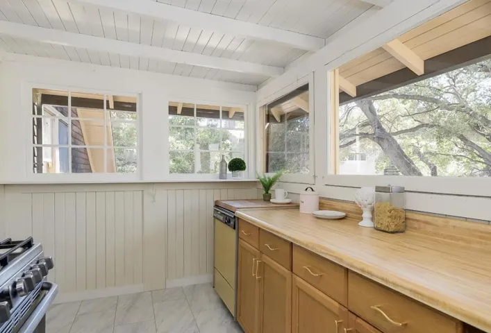 469 Homer Avenue, Palo Alto, California 94301