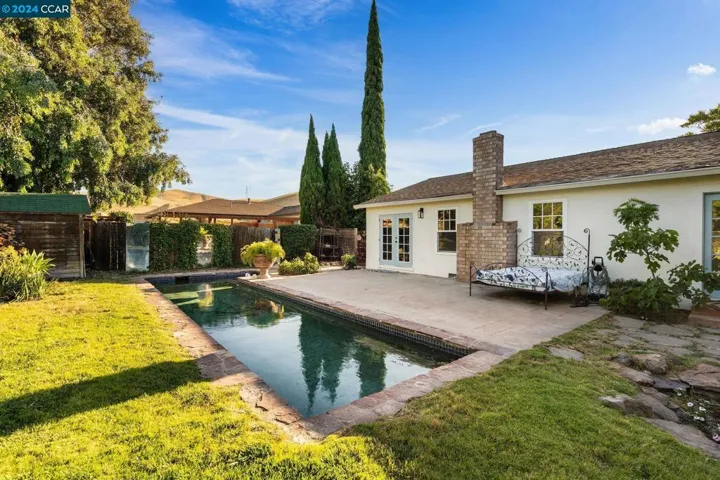 2223 Mount Whitney Dr, Pittsburg, California 94565
