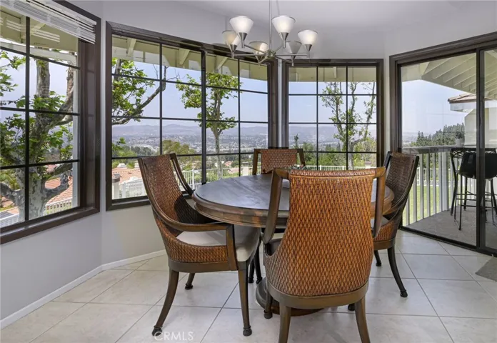 Dining Area with Window Bay VIEWS!
