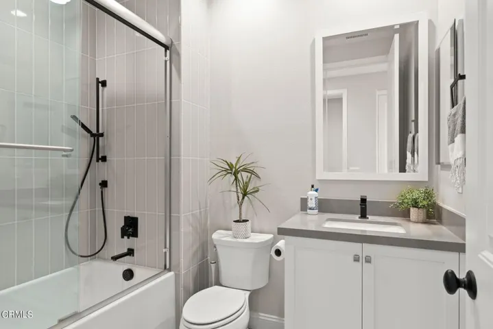 En Suite 2 Bath