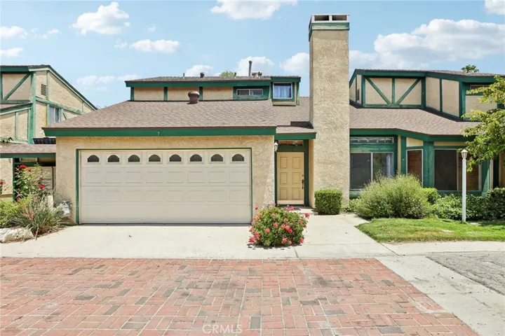 17221 Roscoe Boulevard 7, Northridge, California 91325