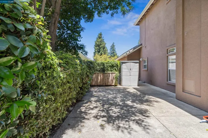 3938 Glen Abby Cir, Stockton, California 95219