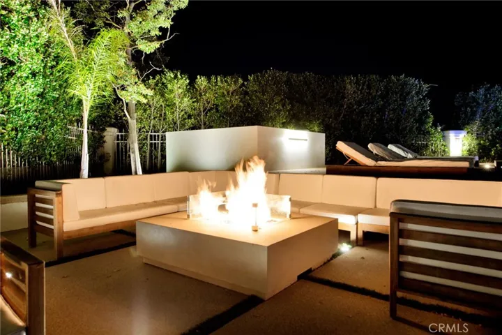 5529 Wellesley Drive, Calabasas, California 91302