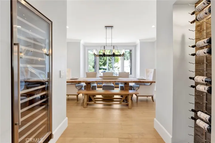 5529 Wellesley Drive, Calabasas, California 91302