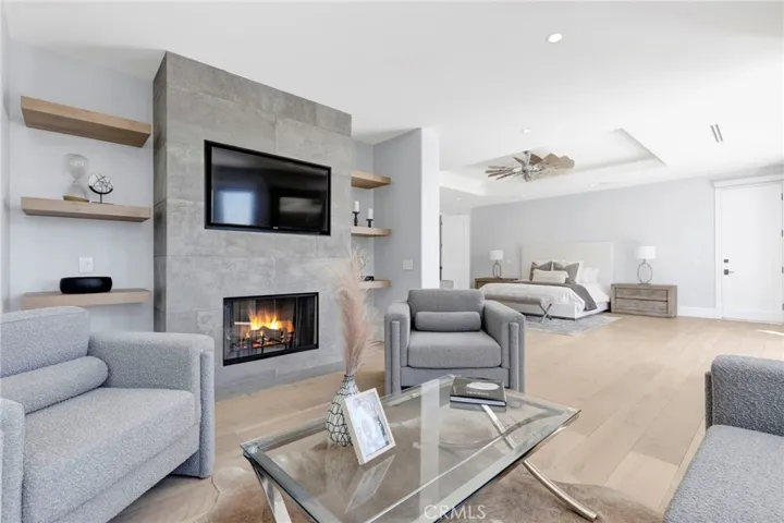 5529 Wellesley Drive, Calabasas, California 91302